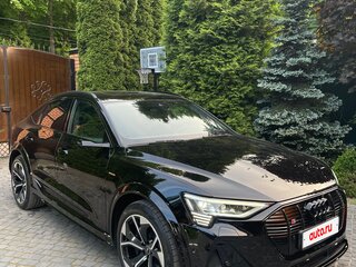2021 Audi e-tron S Sportback, чёрный, 7500000 рублей, вид 4