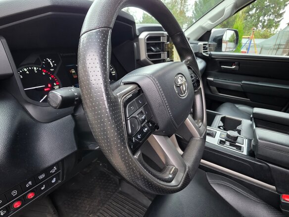 2022 Toyota Tundra CrewMax III, зелёный - вид 13