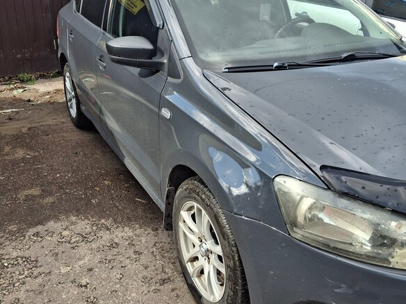 2011 Volkswagen Polo V, серый, 350000 рублей - вид 4