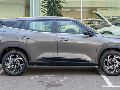 2026 Geely Cityray, серый, 3204990 рублей, вид 4