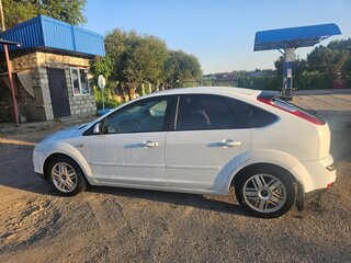 2007 Ford Focus II, белый, 410000 рублей, вид 4