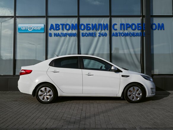 2012 Kia Rio 4-speed III, белый, 837000 рублей - вид 5