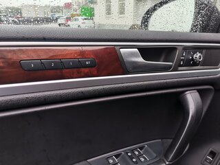 2012 Volkswagen Touareg II, чёрный, 2500000 рублей, вид 5