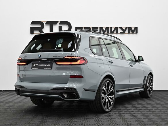 2026 BMW X7 40d I (G07) Рестайлинг, серый, 18600000 рублей - вид 2