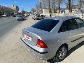 2004 Ford Focus I Рестайлинг, серебристый, 400000 рублей, вид 3
