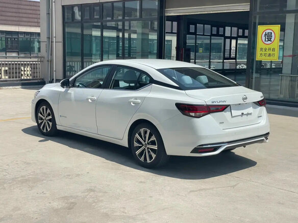 2023 Nissan Sylphy IV (B18) Рестайлинг, белый - вид 6