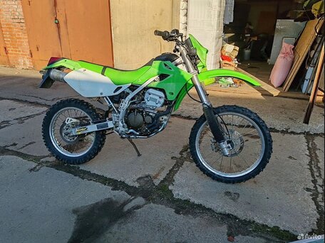 2005 Kawasaki KLX 250, зелёный, 325000 рублей, вид 1