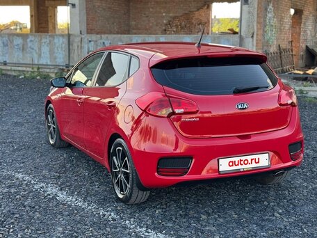 2015 Kia Ceed II Рестайлинг, красный, вид 2