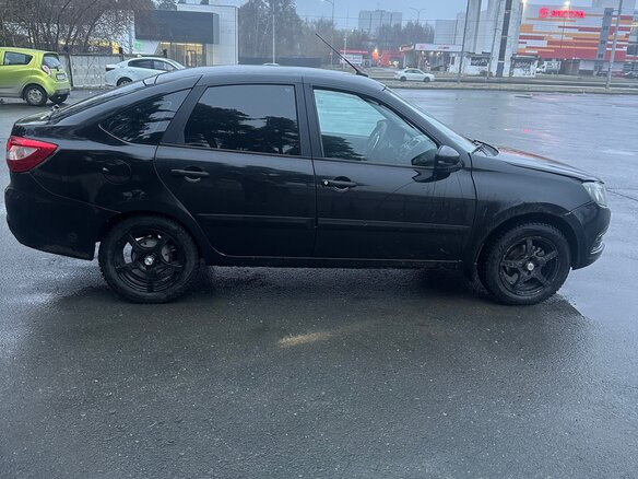 2019 Lada (ВАЗ) Granta I Рестайлинг, чёрный, 470000 рублей - вид 1