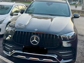 2021 Mercedes-Benz GLE 300 d II (V167), чёрный, 5350000 рублей, вид 3