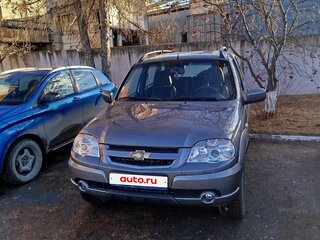 2013 Chevrolet Niva I Рестайлинг, серый, 600000 рублей, вид 1
