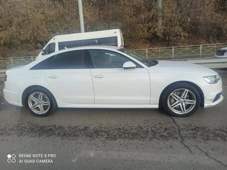 2018 Audi A6 IV (C7) Рестайлинг, белый, 2600000 рублей, вид 4