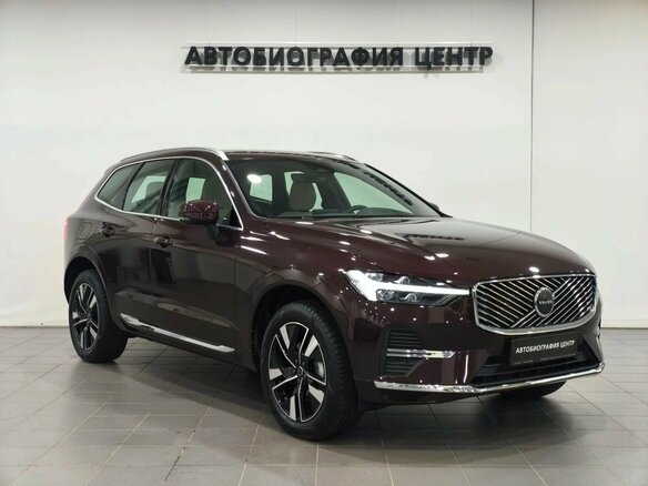 2025 Volvo XC60 II Рестайлинг 2, красный, 6290000 рублей - вид 2