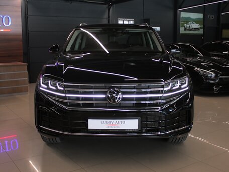 2026 Volkswagen Touareg III Рестайлинг, чёрный, 11790000 рублей, вид 2