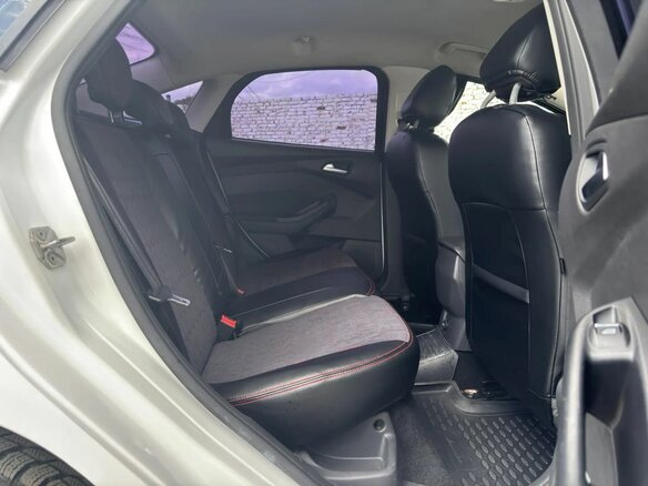 2012 Ford Focus III, белый - вид 12