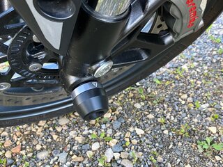 2024 Triumph Street Triple, красный, 1500000 рублей, вид 5