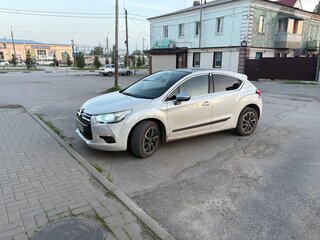 2012 Citroen DS4, белый, 590000 рублей, вид 2