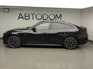 2025 BMW 4 серии Gran Coupe 420i G22, G23, G26 Рестайлинг, чёрный, 6990000 рублей, вид 3