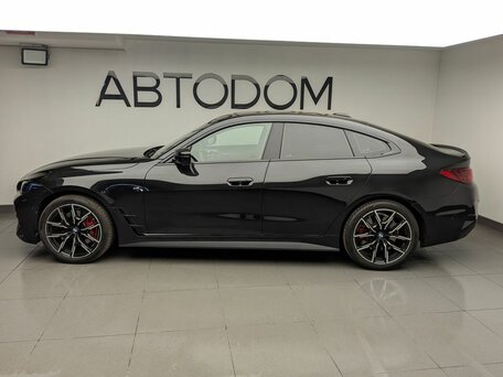 2025 BMW 4 серии Gran Coupe 420i G22, G23, G26 Рестайлинг, чёрный, 6990000 рублей, вид 3