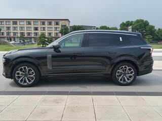 2025 Lynk & Co 09 MHEV, чёрный, 5077700 рублей, вид 4