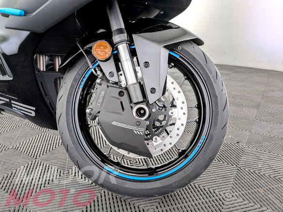 2026 CFMoto 675SR-R, чёрный, 769410 рублей - вид 10