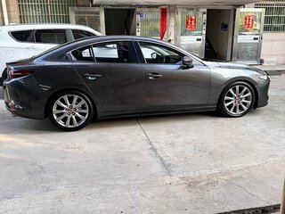 2022 Mazda 3 IV (BP), серый, 1450000 рублей, вид 3