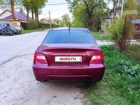 2011 Daewoo Nexia I Рестайлинг, пурпурный, 110000 рублей - вид 2