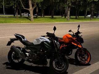2019 Kawasaki Z 400, белый, 410000 рублей, вид 5
