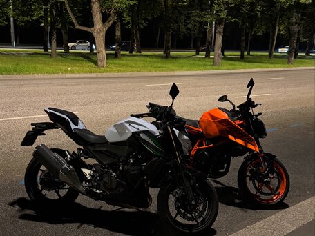 2019 Kawasaki Z 400, белый, 410000 рублей, вид 5