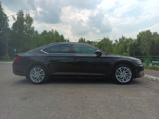 2015 Skoda Superb III, коричневый, 1600000 рублей, вид 3
