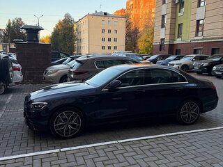 2020 Mercedes-Benz E-Класс 200 V (W213, S213, C238), синий, 4900000 рублей, вид 3