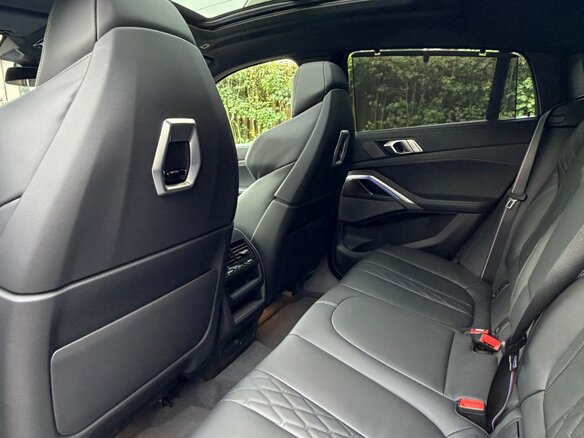2025 BMW X6 30d III (G06) Рестайлинг, серый - вид 26
