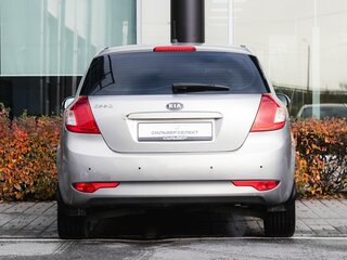 2010 Kia Ceed I Рестайлинг, серебристый, 600000 рублей, вид 4
