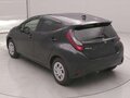 2025 Toyota Aqua II Рестайлинг, чёрный - вид 3