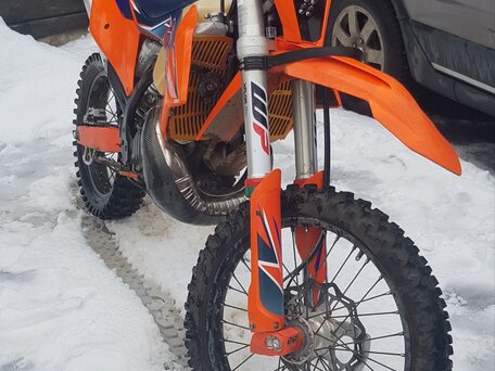 2022 KTM 250 EXC, оранжевый, 600000 рублей, вид 2
