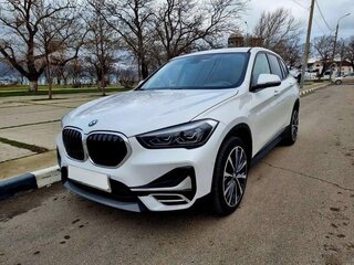 2021 BMW X1 18i sDrive II (F48) Рестайлинг, белый, 2390000 рублей, вид 1