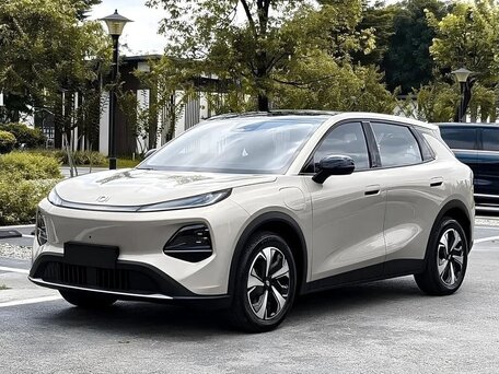 2026 Changan Qiyuan Q05 51.9 kWh II, бежевый, 2210000 рублей, вид 2