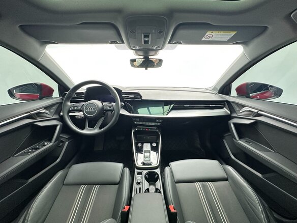 2023 Audi A3 Sportback 35 TFSI IV (8Y), красный, 1980000 рублей - вид 6
