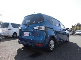 2017 Toyota Sienta II, синий, 1030000 рублей, вид 3