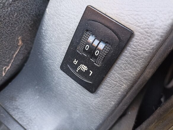2007 Chevrolet Lanos I, серебристый - вид 15