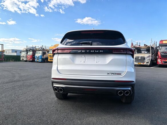 2022 Jetour X70+ I, белый, 1160000 рублей - вид 6