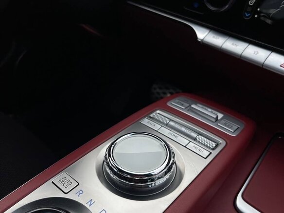 2021 Genesis GV70 I, серый, 3300000 рублей - вид 17