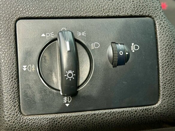 2007 Ford Focus II, серебристый - вид 13