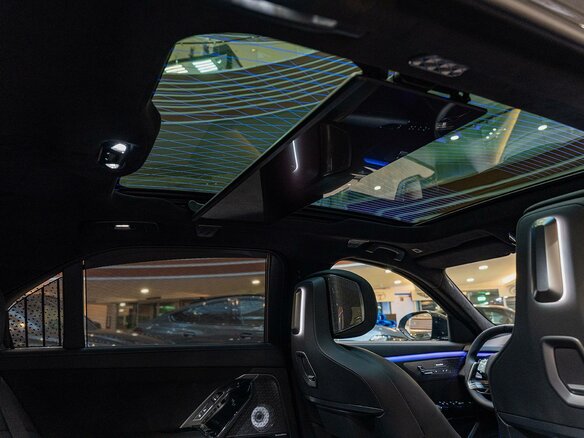 2026 BMW 7 серии 740 xDrive VII (G70) Рестайлинг, синий, 24190000 рублей - вид 15