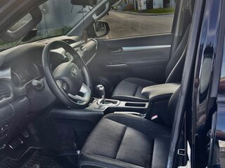 2019 Toyota Hilux VIII, чёрный, 5100000 рублей, вид 5