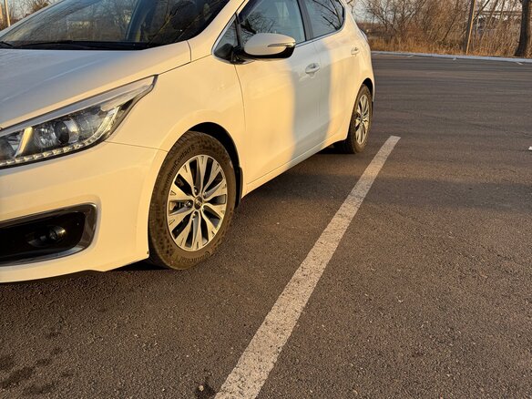 2018 Kia Ceed II Рестайлинг, белый, 1450000 рублей - вид 14