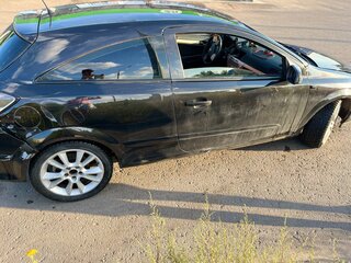 2007 Opel Astra GTC H Рестайлинг, чёрный, 195000 рублей, вид 5