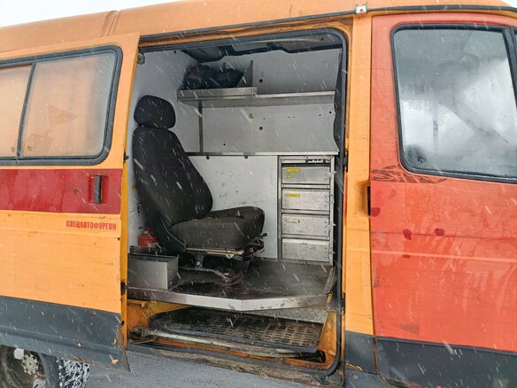 2011 ГАЗ ГАЗель (2705), оранжевый, 300000 рублей - вид 3