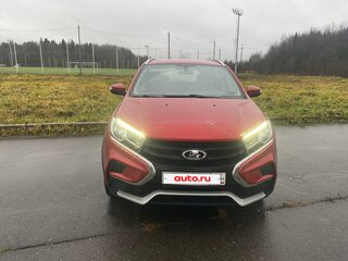 2019 Lada (ВАЗ) XRAY Cross I, красный, 900000 рублей, вид 4