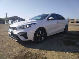 2020 Kia Cerato IV, белый, 1800000 рублей, вид 2
